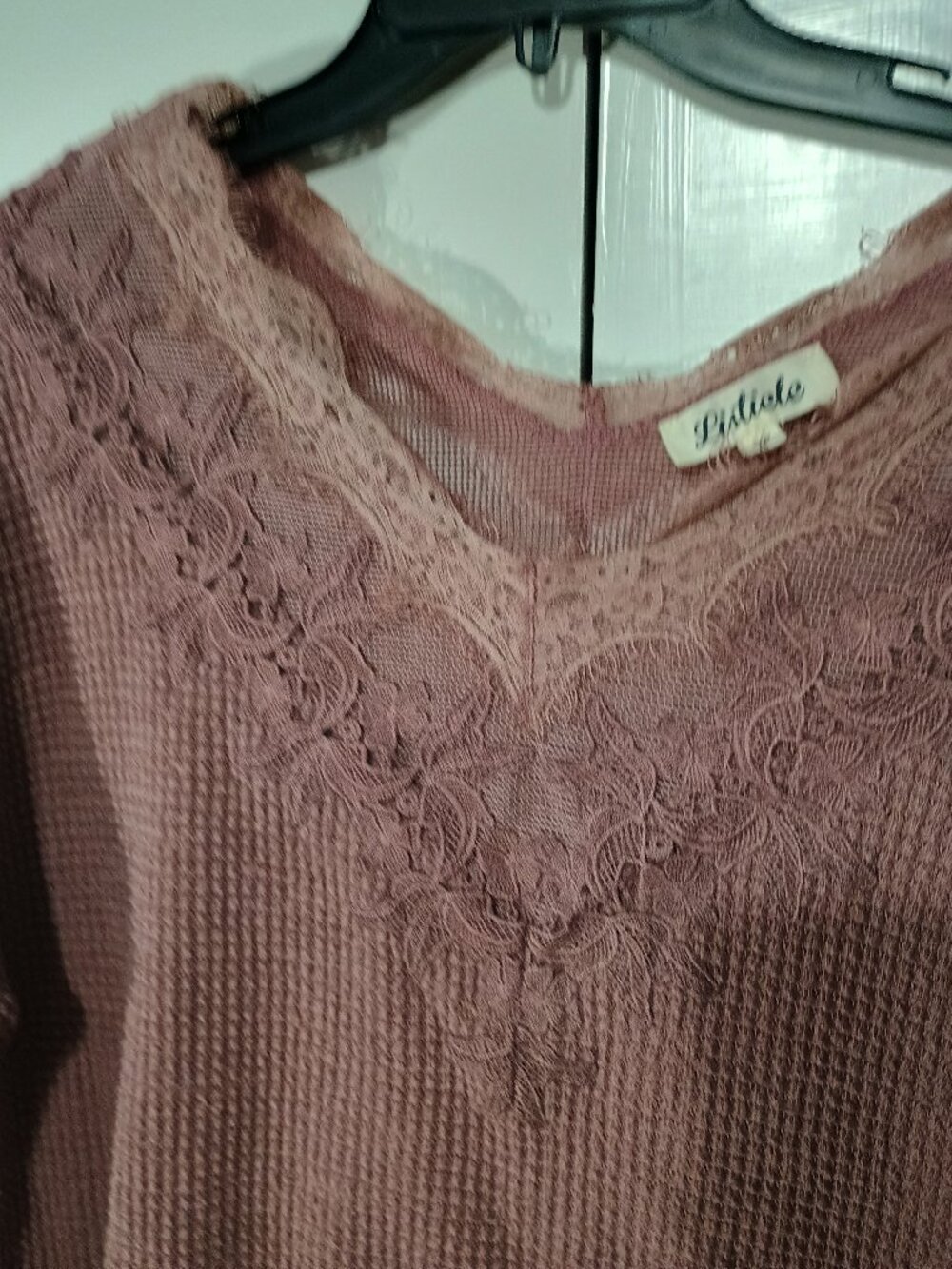 Listicle Dusty Rose Waffle Knit Lace V-Neck Top Long Sleeve Size L - Picture 5 of 8